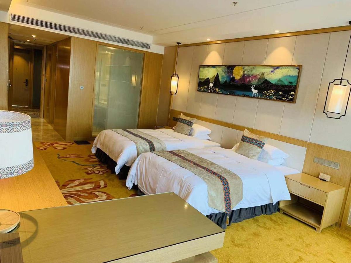 מלון Ramada Plaza By Wyndham אנשי מראה חיצוני תמונה